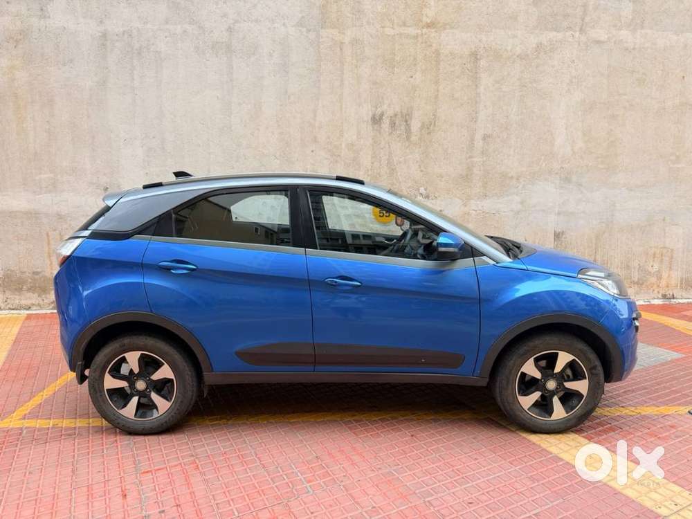 2018 Tata Nexon Xza+ Diesel Amt  1st Owner  40k Km  Dual Tone