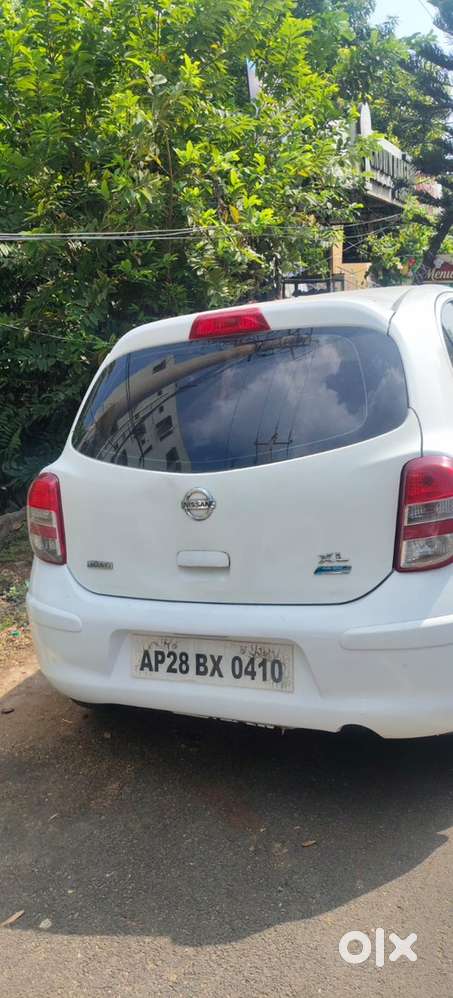 Nissan Micra Active 2013