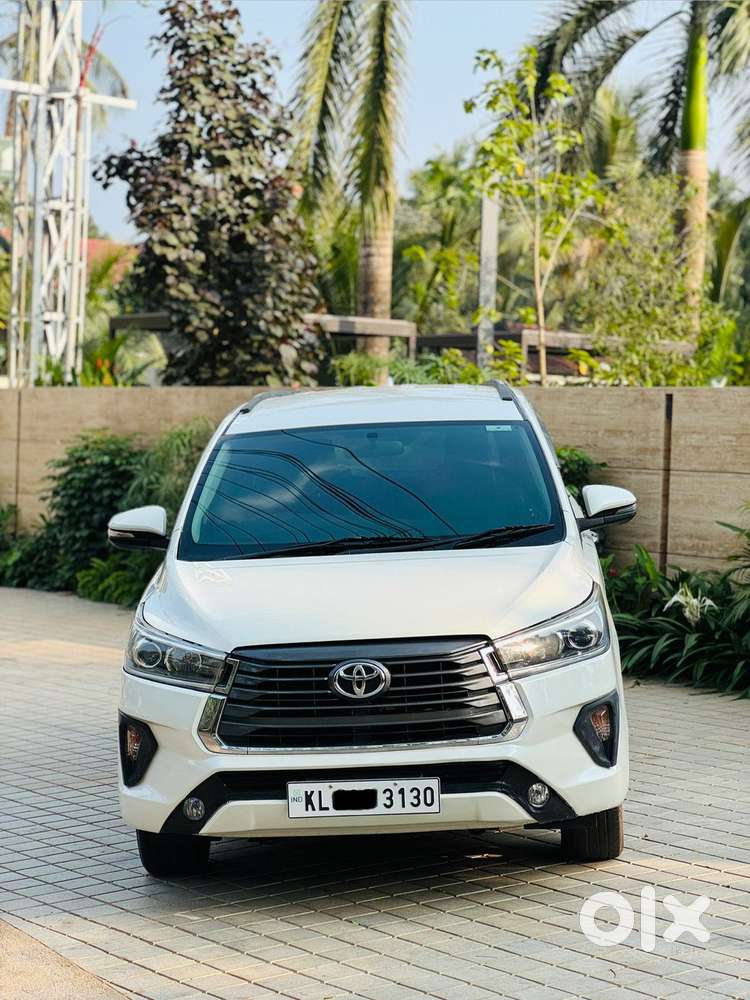 Toyota Innova Crysta 2.8z Automatic, 2016, Diesel