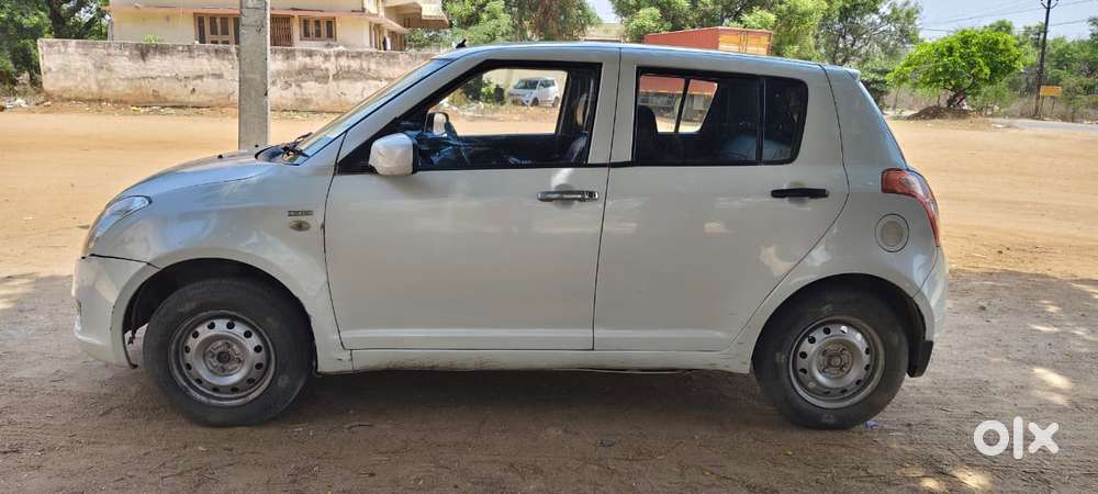 Maruti Suzuki Swift Ldi Optional, 2011, Diesel