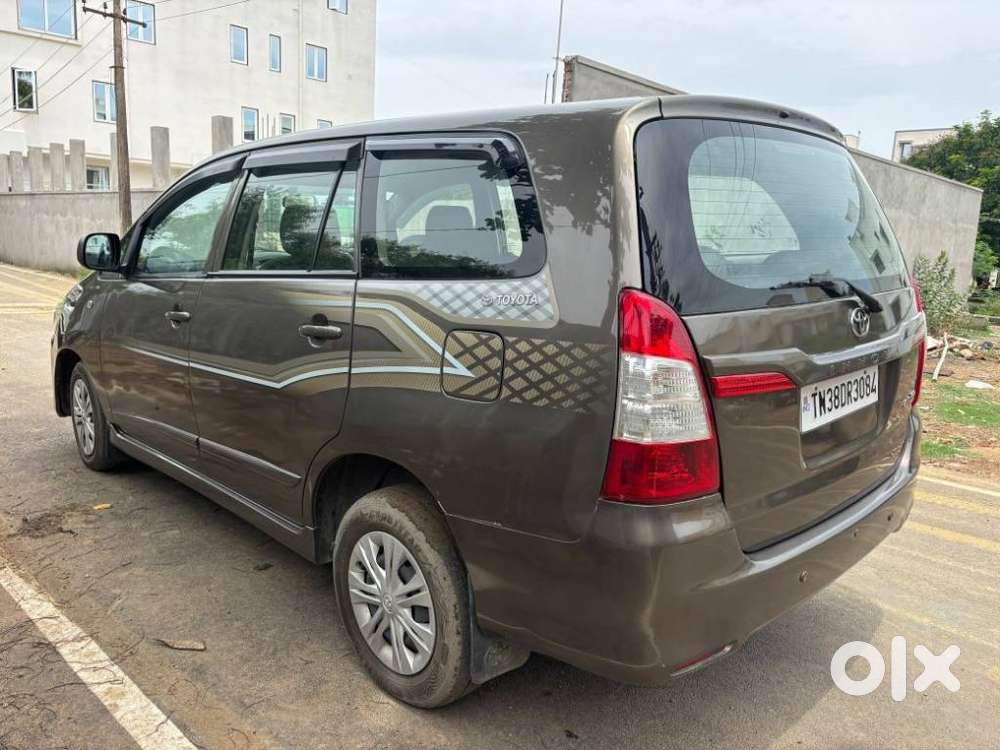 Toyota Innova 2.5 G (diesel) 8 Seater, 2015, Diesel