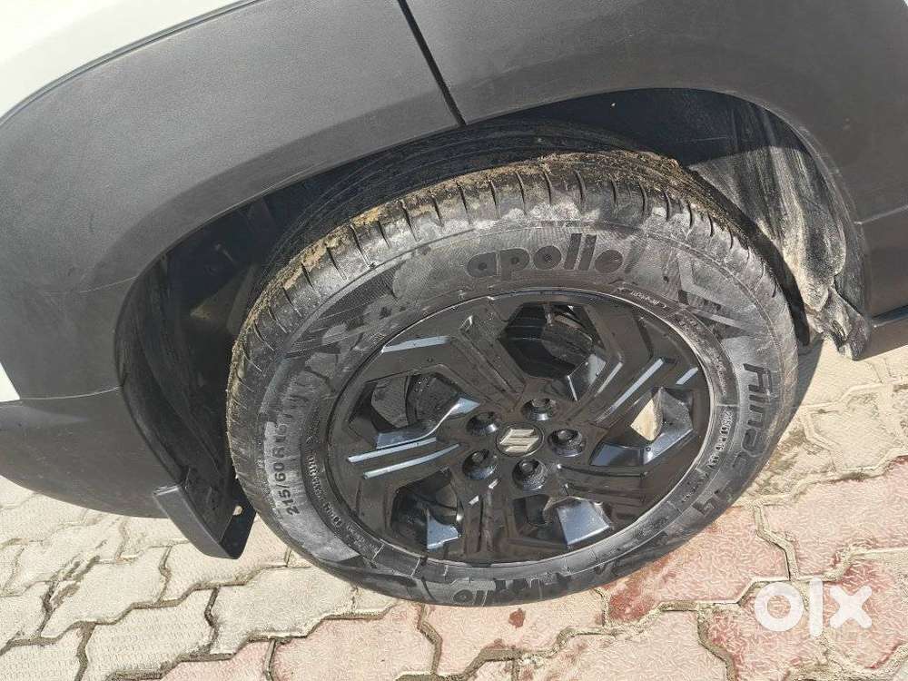 Maruti Suzuki Brezza 1.5 Zxi Plus Smart Hybrid, 2023