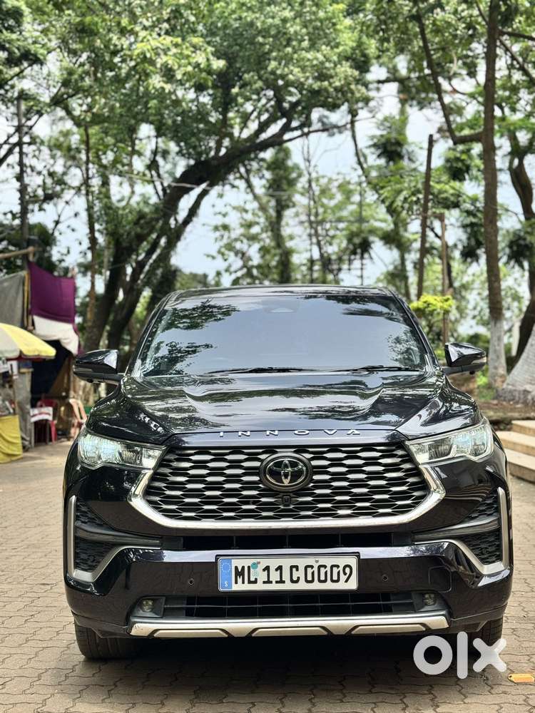 Toyota Innova Hycross 2.0 Zx Hybrid 7 Str, 2024, Petrol
