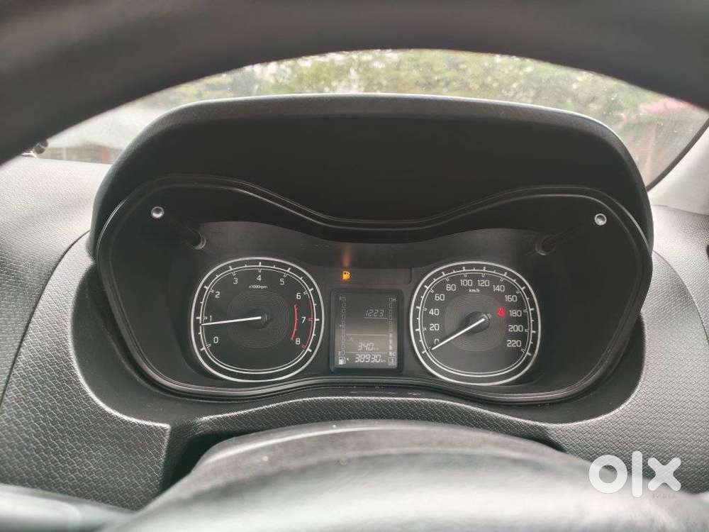 Maruti Suzuki Brezza 1.5 Zxi Smart Hybrid, 2022, Petrol