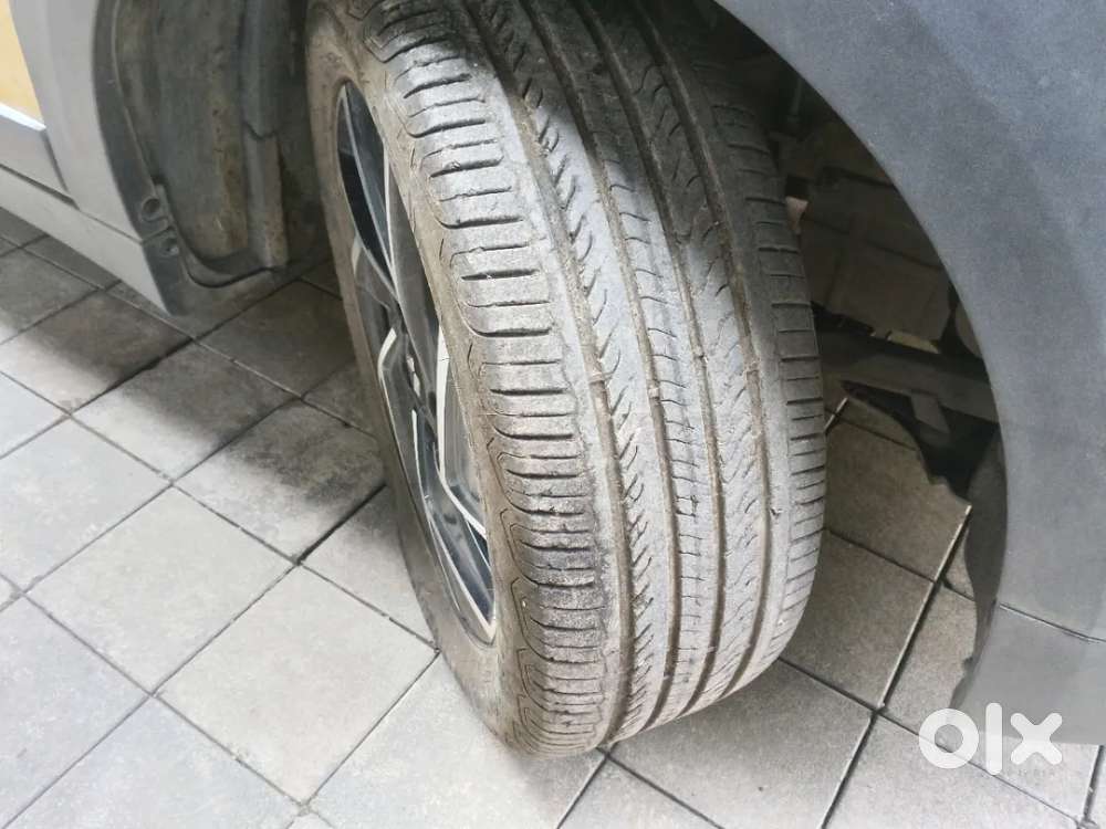 Mahindra Xuv 3xo Ax7l 1.2 Petrol At (pg), 2024, Petrol