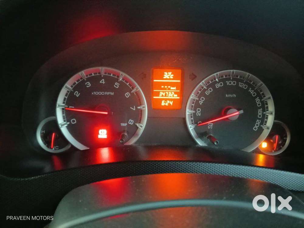 Maruti Suzuki Swift Dzire 1.2 Zxi Bsiv, 2012, Petrol