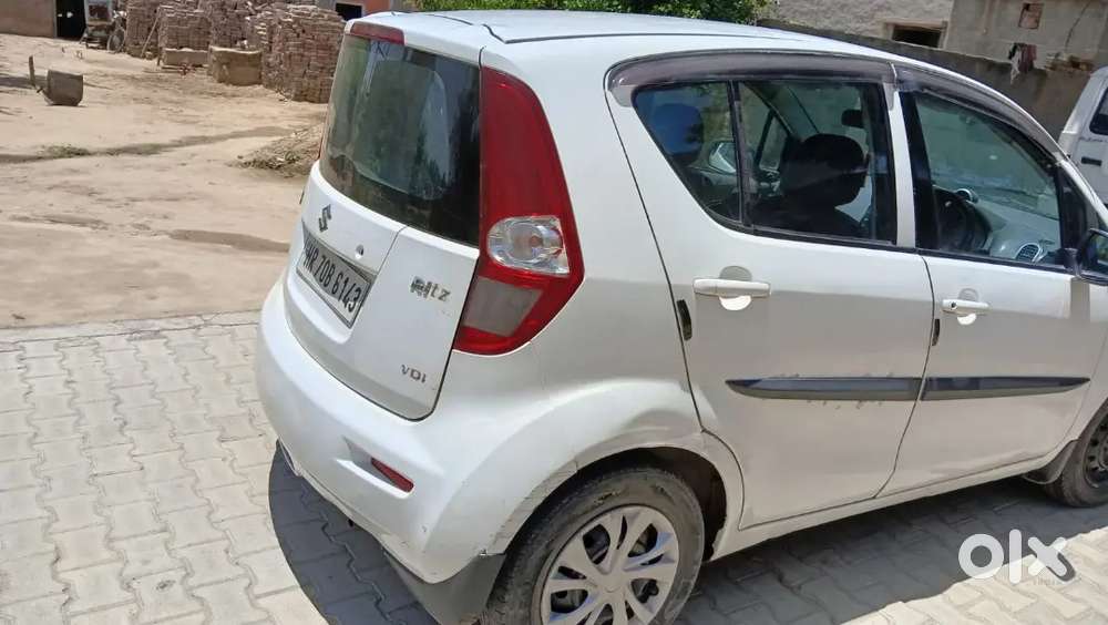 Maruti Suzuki Ritz 2011 Diesel 100000 Km Driven