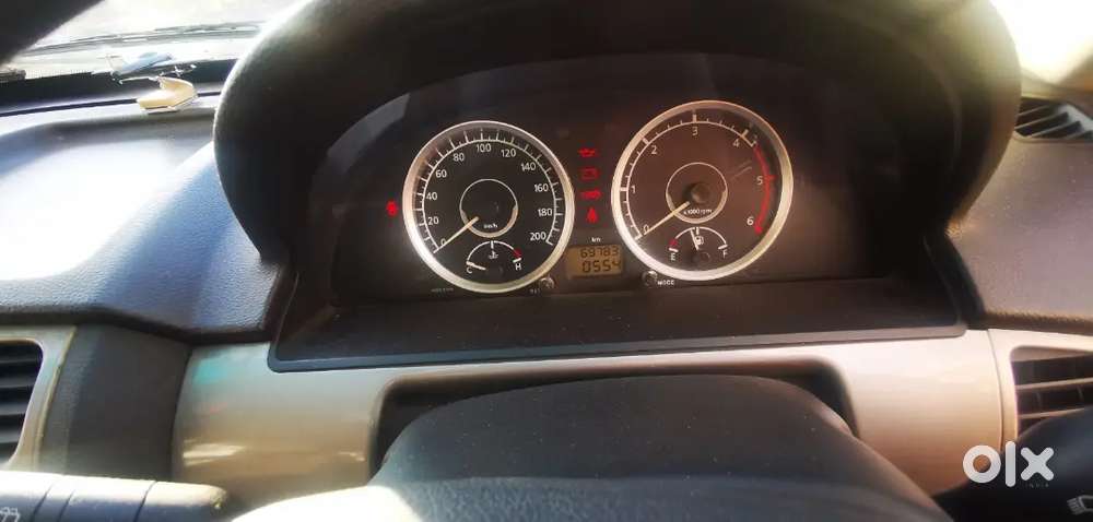 Tata Safari Storme 2015