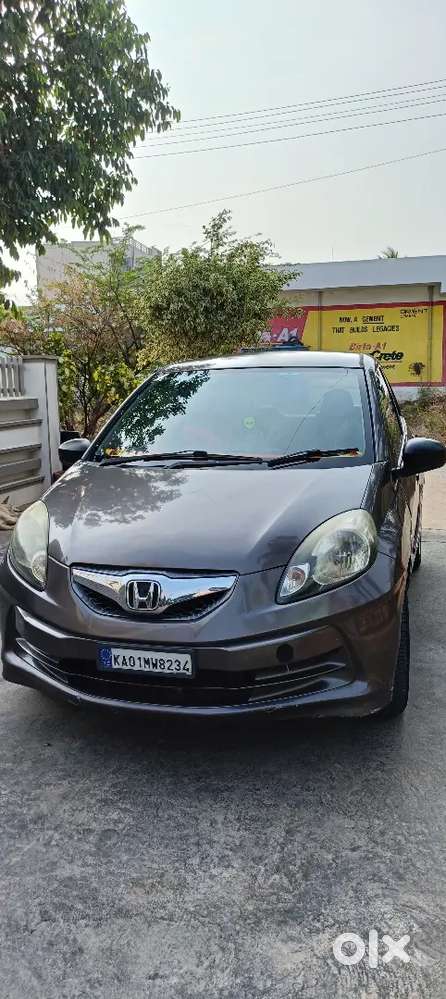 Honda Brio Mt 2012