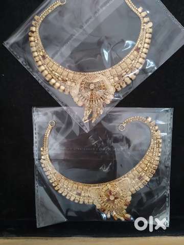 Ladies hot sale necklace sale