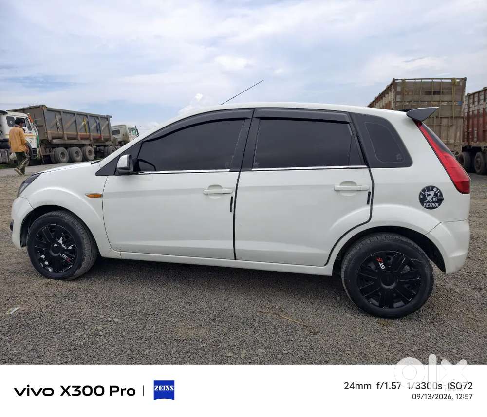 Ford Figo 1.2 Petrol 2011