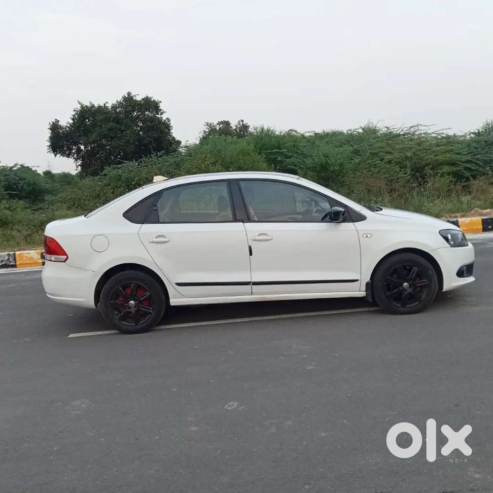 Volkswagen Vento 1.6 Tdi Highline Diesel  2011  Excellent Condition