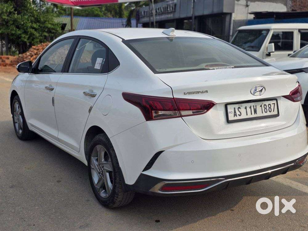 Hyundai Verna 1.5 Sx Petrol Mt, 2021, Petrol