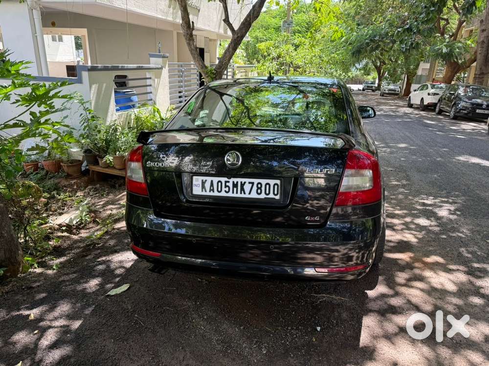 Skoda Laura 2.0 Ambition 2011