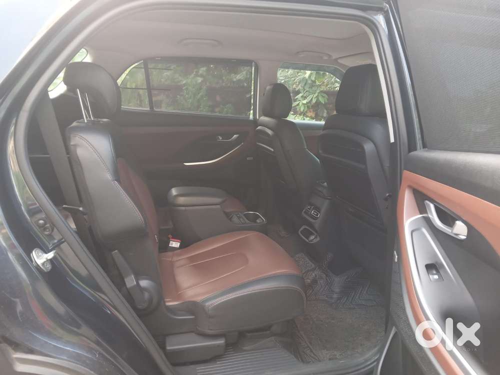 Hyundai Alcazar Signature (o) 6 Str 1.5 Petrol Dct, 2022, Petrol