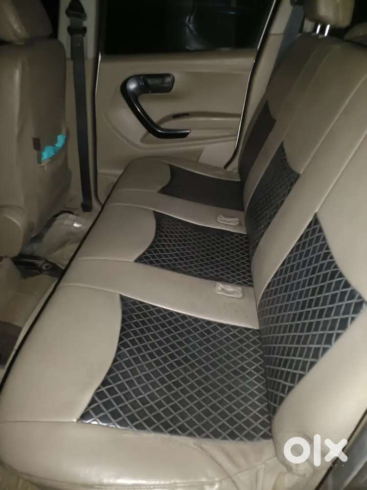 Mahindra Tuv 300 2017