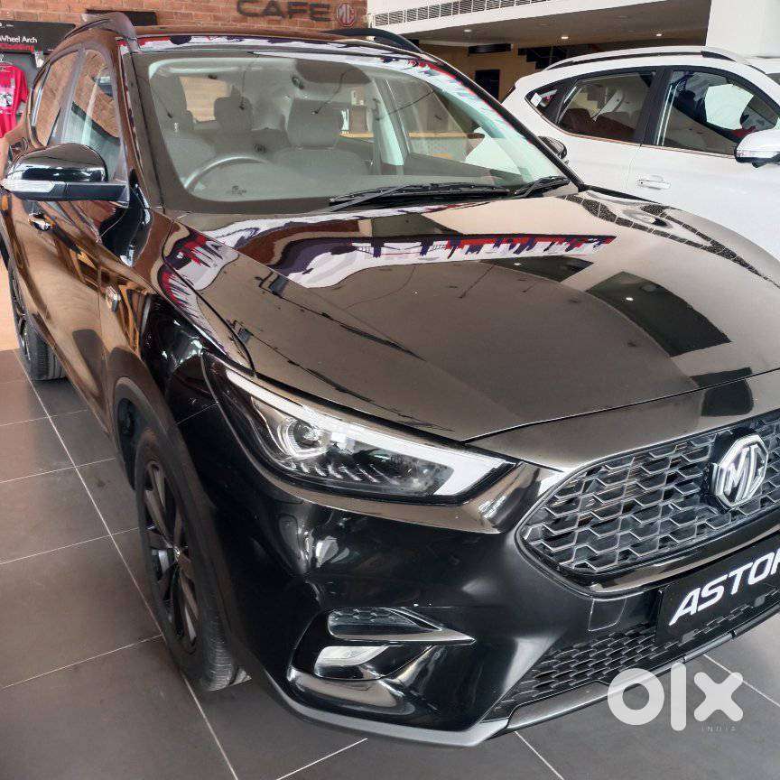 Mg Astor Smart Cvt Black Storm, 2023, Petrol
