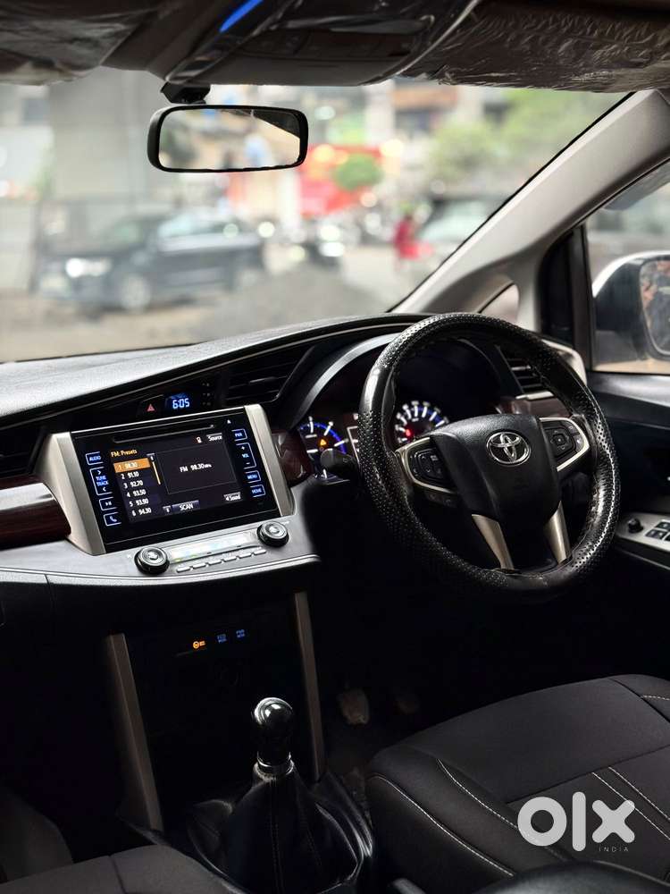 Toyota Innova Crysta 2.4 Vx Mt 8s, 2017, Diesel