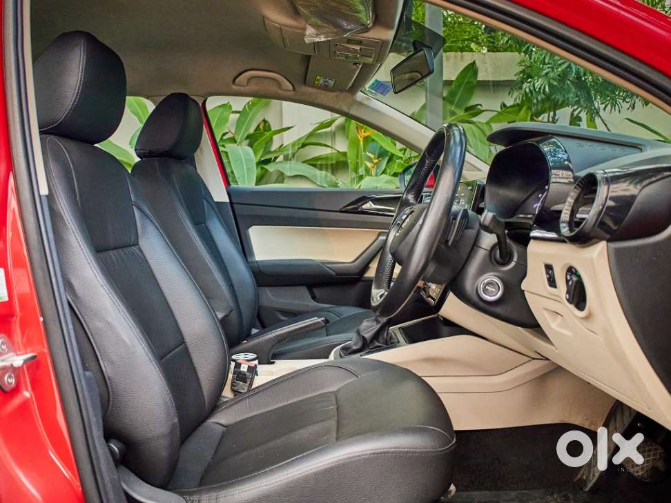Skoda Slavia Ambition 1.0l Tsi At, 2026, Petrol