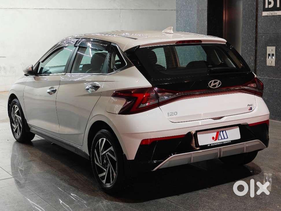 Hyundai New I20 1.2 Asta (o) Ivt, 2024, Petrol