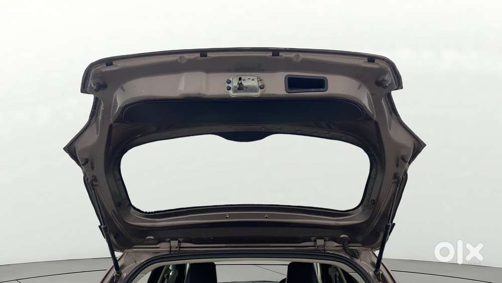 Tata Tiago 1.2 Revotron Xt, 2016, Petrol