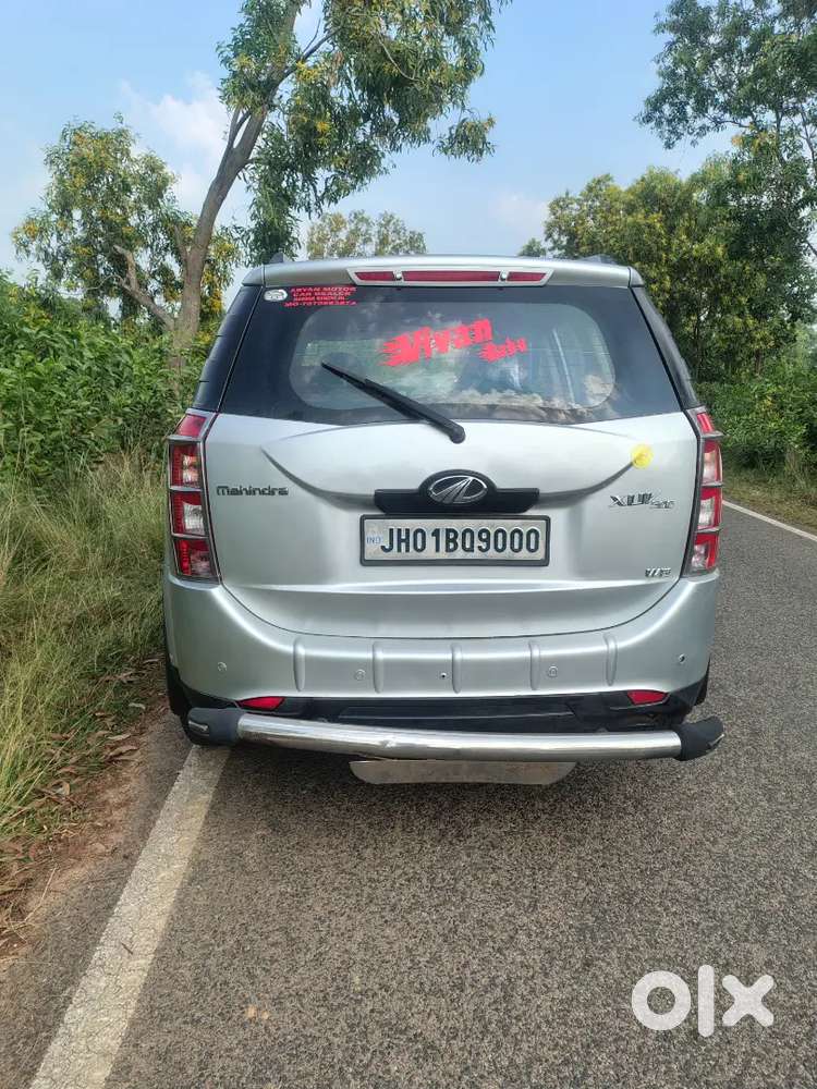 Mahindra Xuv500 2015 Diesel Second Owner