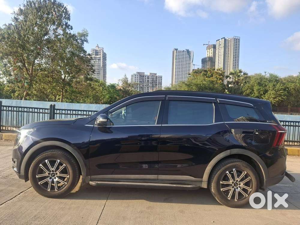 Mahindra Xuv700 2025petrol 7000 Km Driven