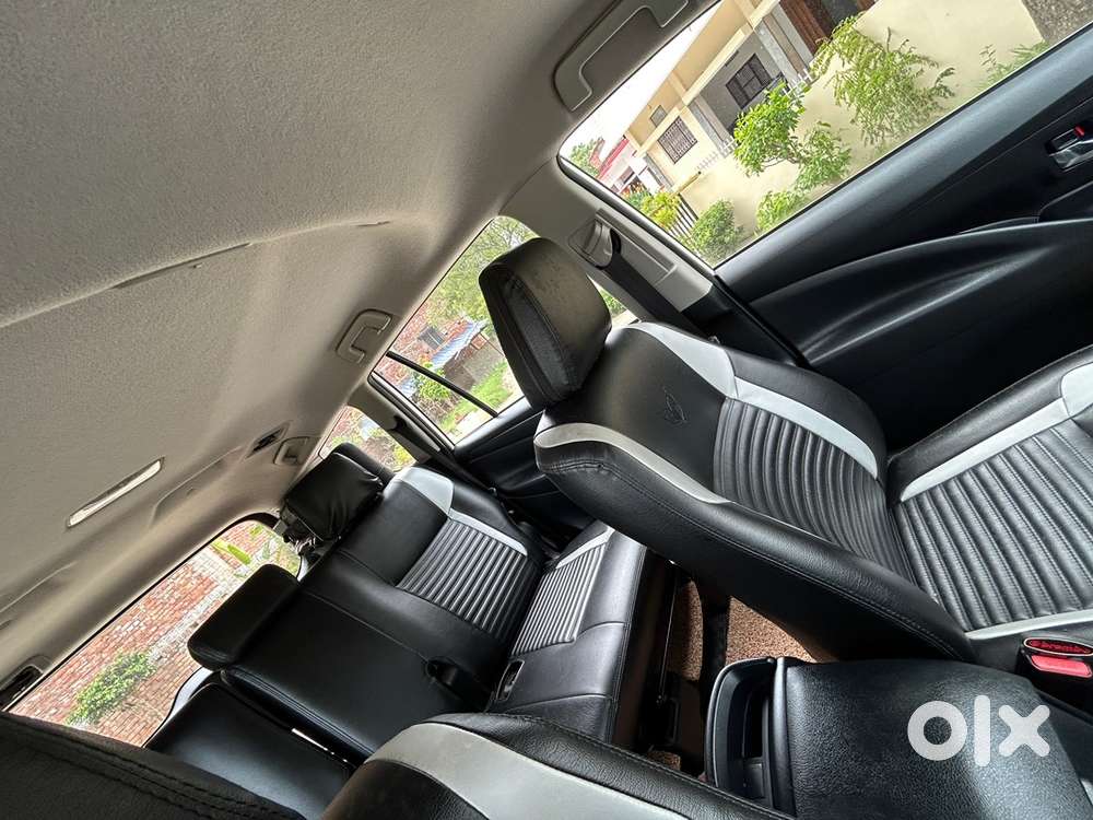 Toyota Innova Crysta 2017