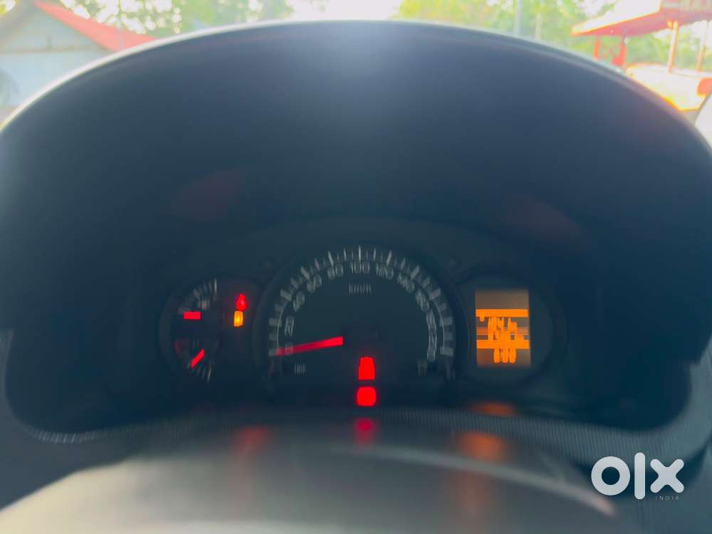Maruti Suzuki Swift 1.2 Lxi (o), 2017, Petrol
