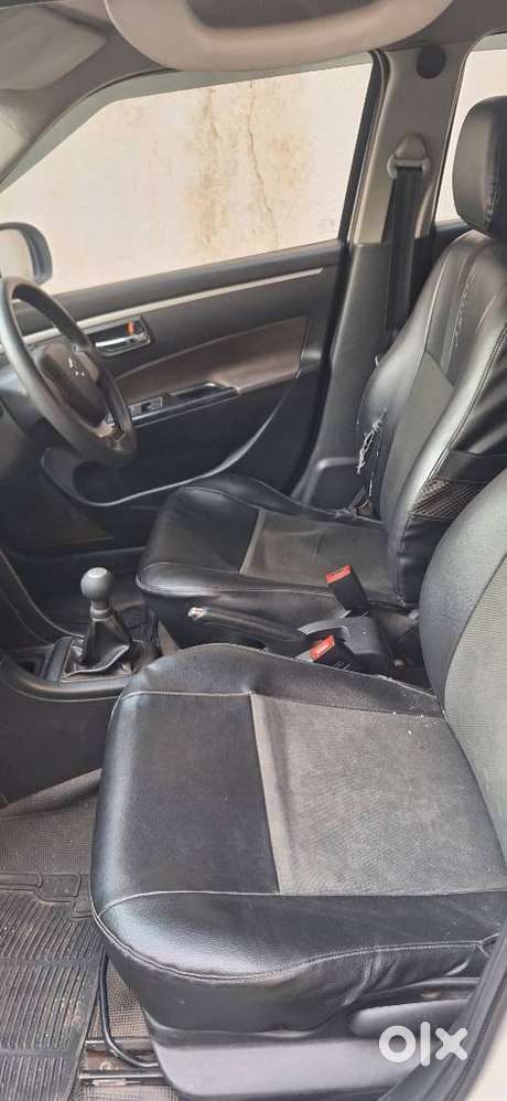 Maruti Suzuki Swift Vxi 1.2 Abs Bs-iv, 2013, Petrol