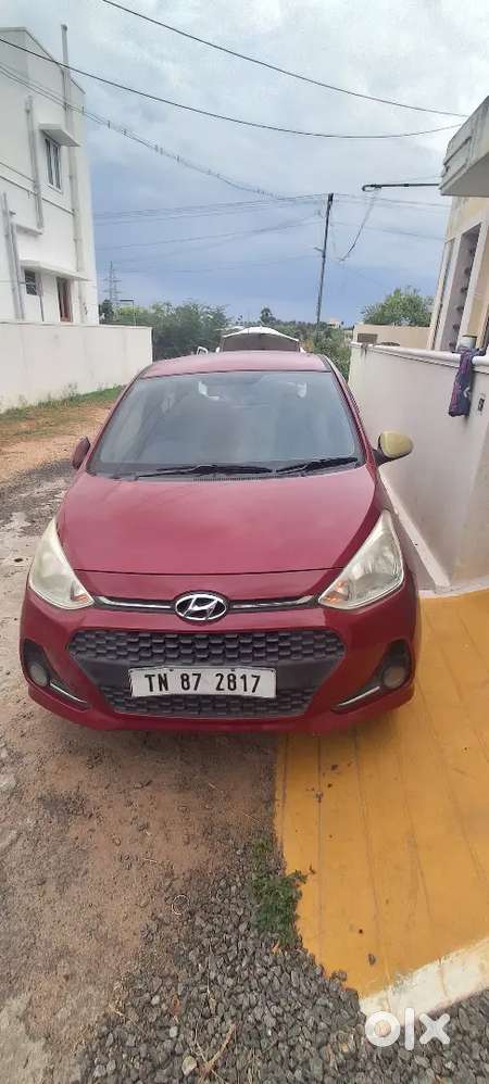 Hyundai Grand I10 Sportz Petrol 2017 For Urgent Sales