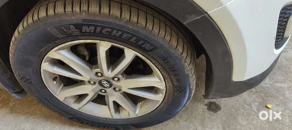 2015 Hyundai Santa Fe 4x2 Automatic Diesel – Single Owner