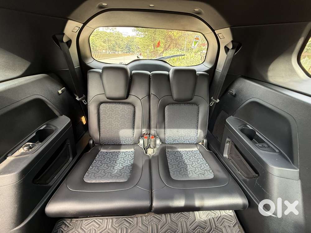 Tata Safari Adventure Plus Dark Edition At, 2024, Diesel