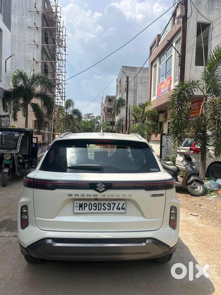 Maruti Suzuki Grand Vitara Petrol 2024