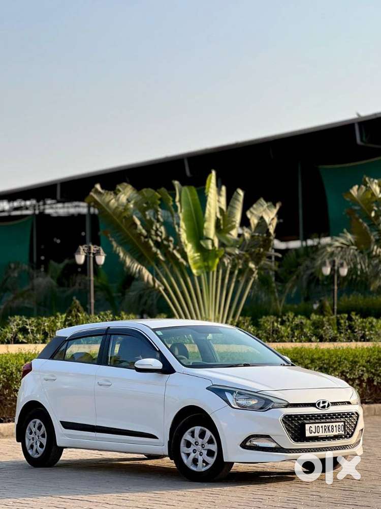 Hyundai Elite I20 Sportz (o) 1.2, 2015, Petrol