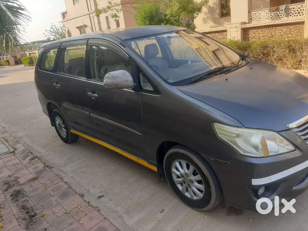 Toyota Innova 2012 Diesel 334000 Km Driven