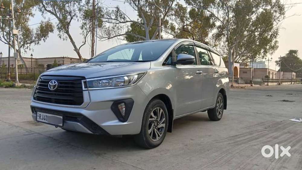 Toyota Innova Crysta 2.4 G Mt 7 Str, 2023, Diesel