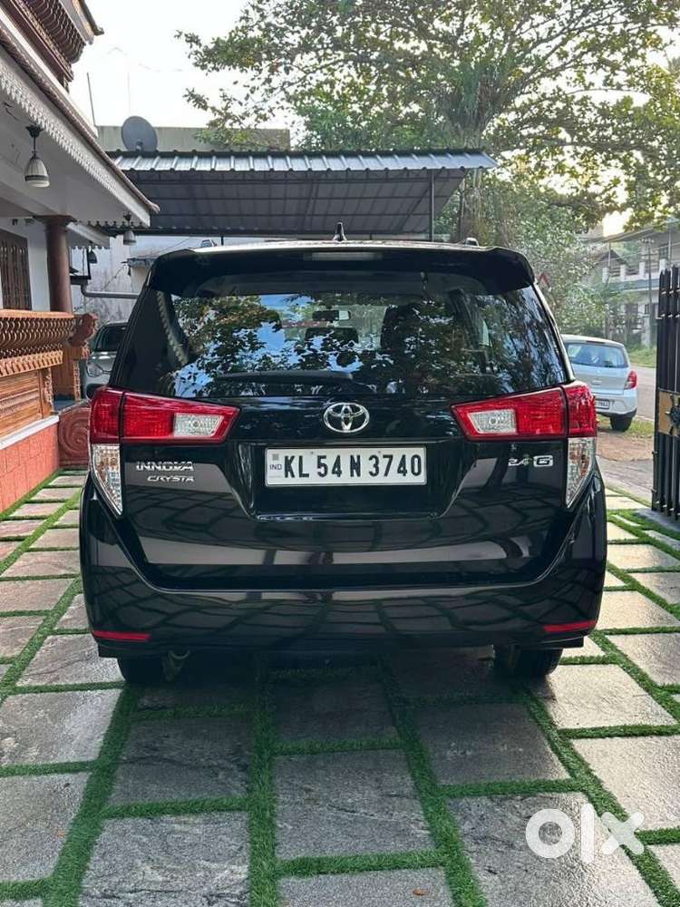 Toyota Innova Crysta 2.7 Gx At 8s, 2021