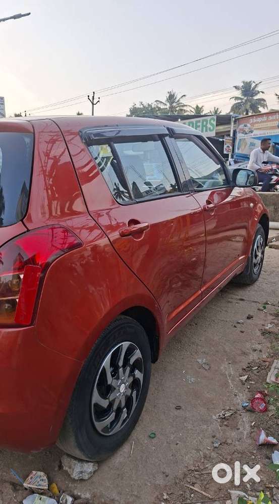 Maruti Suzuki Swift Vxi + Manual, 2009, Petrol
