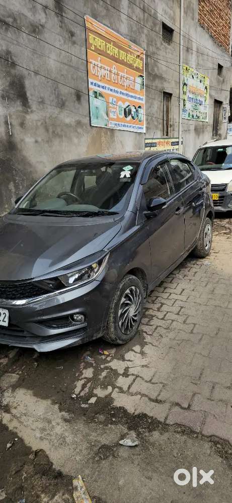 Tata Tiago 2022 Variant Revotron Xt Cng