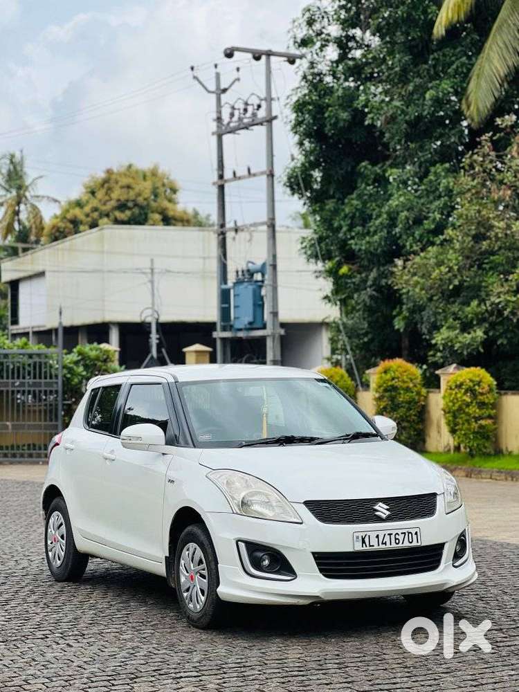 Maruti Suzuki Swift Vxi + Manual, 2016, Petrol