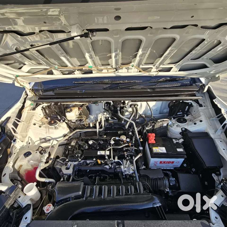 Toyota Innova Hycross, 2025, Petrol