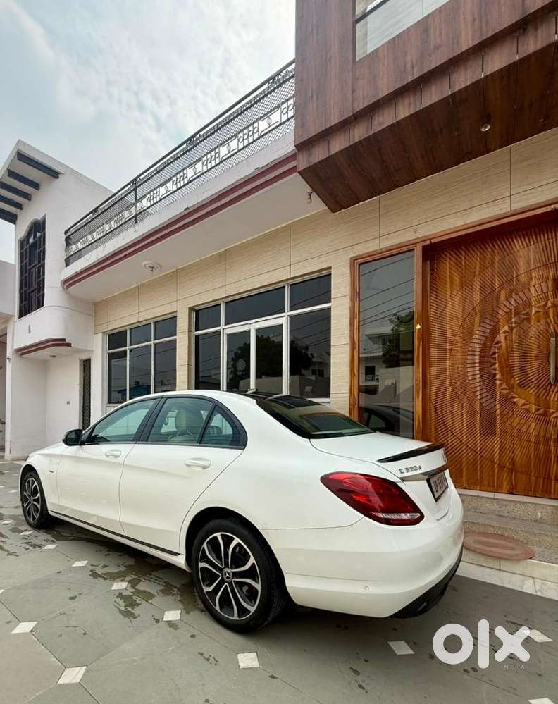 Mercedes-benz C-class 2018 Diesel Well Maintained