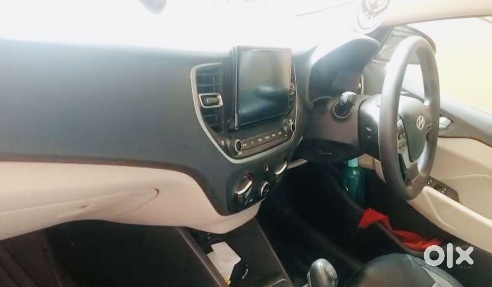 Hyundai Verna 1.5 Sx Petrol Mt, 2022, Petrol