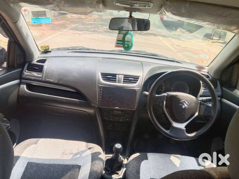 Maruti Suzuki Swift Zxi, 2015, Petrol