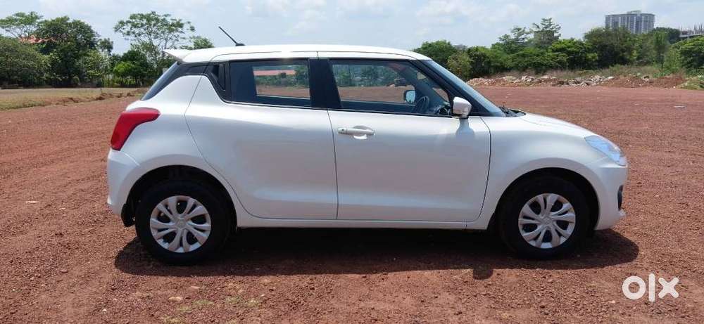 Maruti Suzuki Swift 2018 Amt Vxi, 2022, Petrol