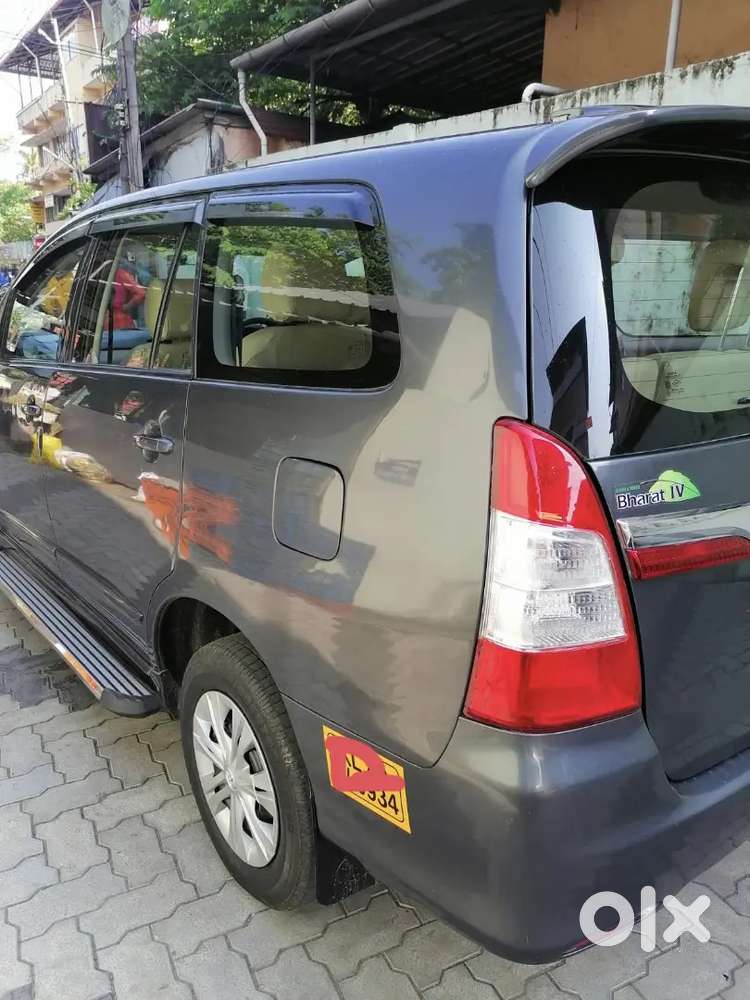 Toyota Innova G4 2015