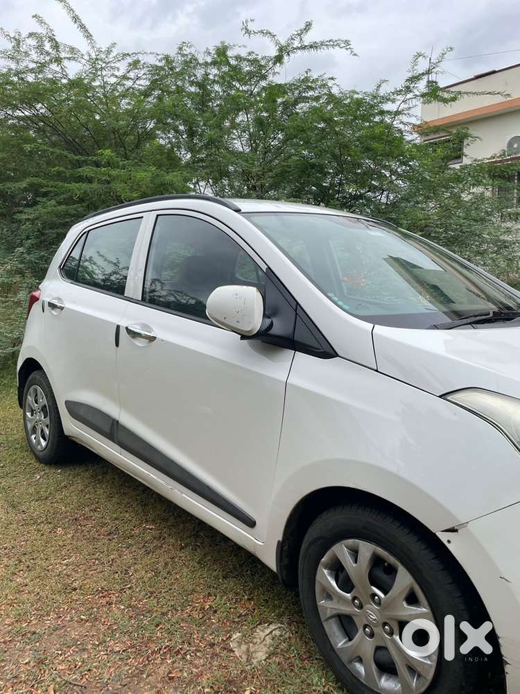 Hyundai Grand I10 2014 Diesel Well Maintained