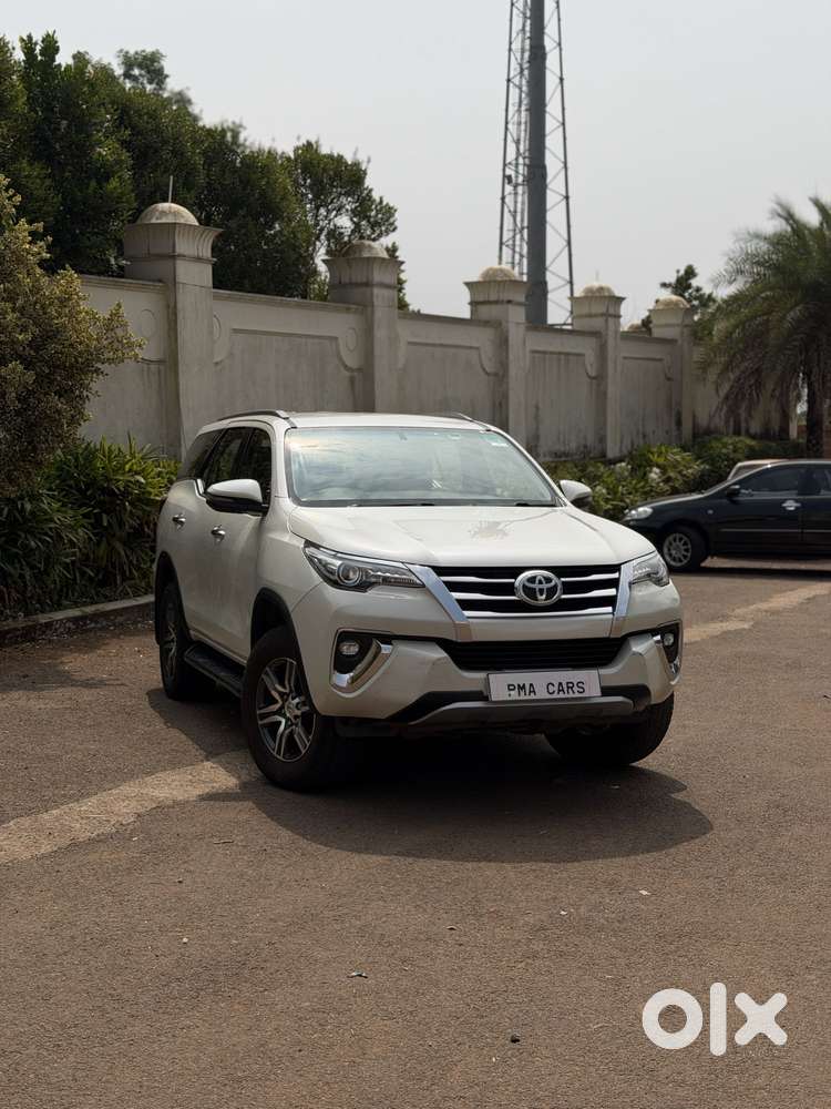 Toyota Fortuner [2021-ongoing] 2.8 2wd Diesel Mt, 2020, Diesel