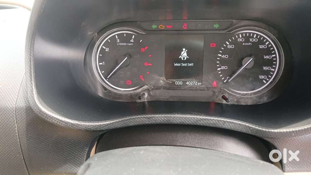 Mahindra Bolero Neo Plus N10, 2022